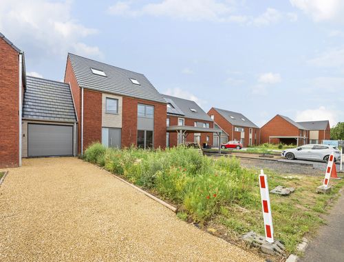                                         Woning te koop in Lens, € 303.533,13

