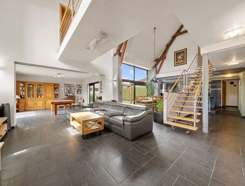                                         Villa te koop in Vezon, € 620.000
