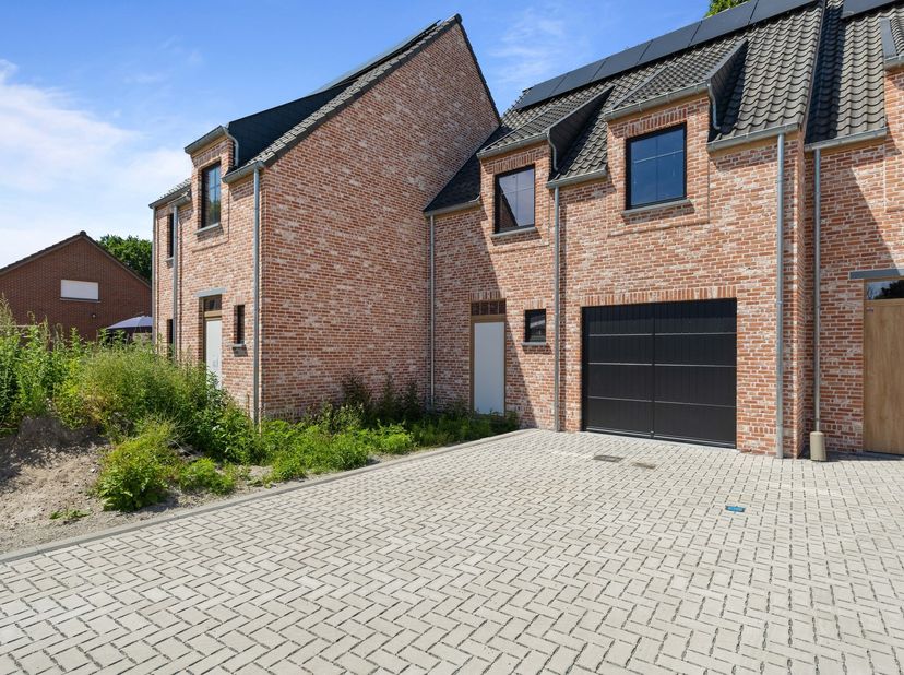 Pastorale rijwoning met 3 slaapkamers in een doodlopend straatje<br />
In eerste fase van Project De Vogelzang verkopen we 4 kwalitatieve en degelijk