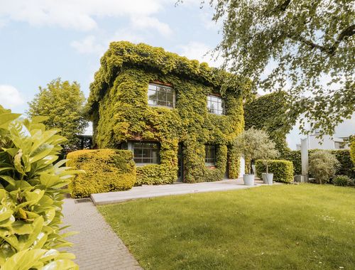                                         Woning te koop in Wilrijk, € 885.000
