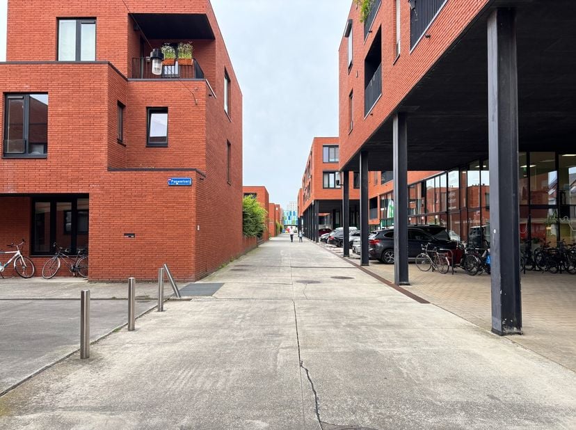 Op zoek naar een instapklaar appartement met privéterras en autostaanplaats op wandelafstand van station Leuven? Dan is dit zeker een bezoek waard!<br