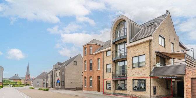 Appartement te koop in Kasteelstraat 9 bus 001, 2470 Retie