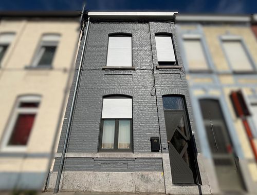                                         Woning te koop in Leuze-en-Hainaut, € 169.000
