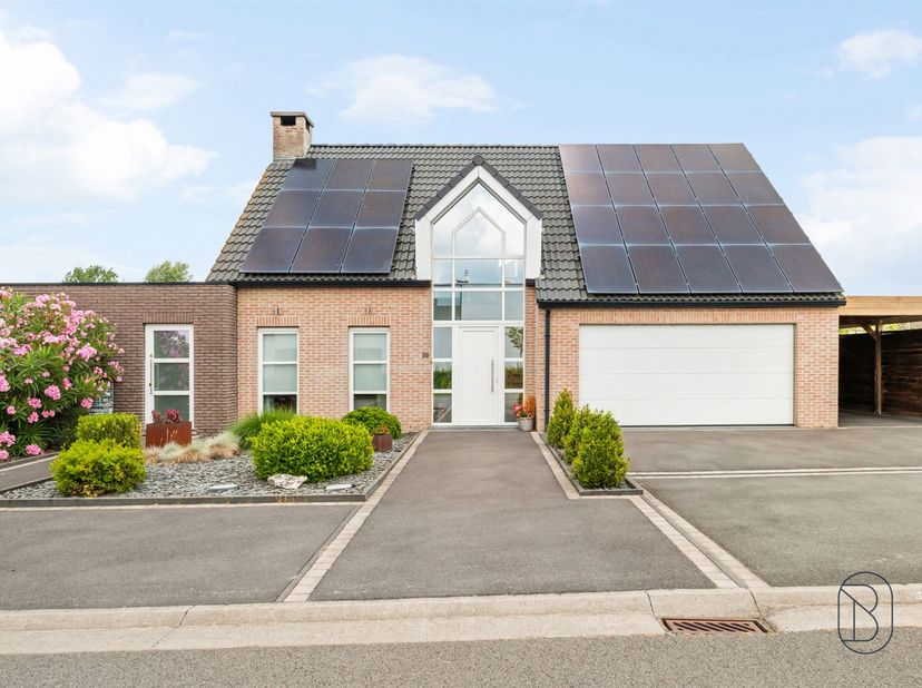 Te koop: Hedendaagse villa met zwembad in Dottenijs! <br />
<br />
In de gegeerde woonwijk La Cabocherie in Dottignies bevindt zich deze hedendaagse