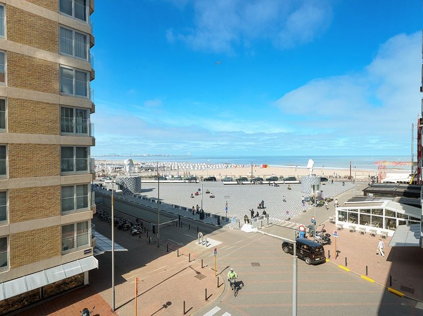 Appartement te koop in Sylvain Dupuisstraat 2 bus 33,
                    8300 Knokke