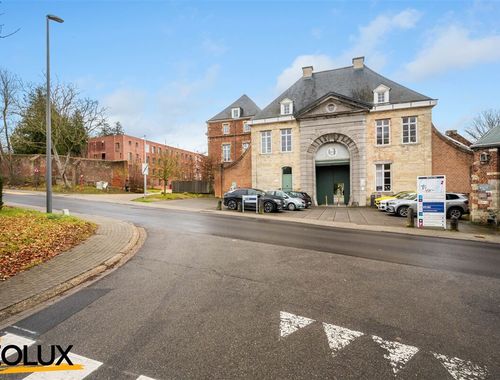                                         Complexe de bureaux à louer à Groot-Bijgaarden, € 6.486
