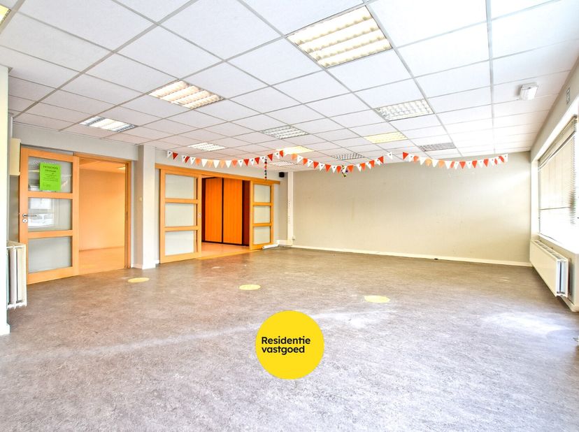 Bien professionnel à vendre
                    à 8600 Diksmuide