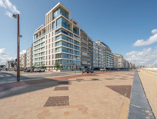                                         Appartement à vendre à Duinbergen, € 735.000
