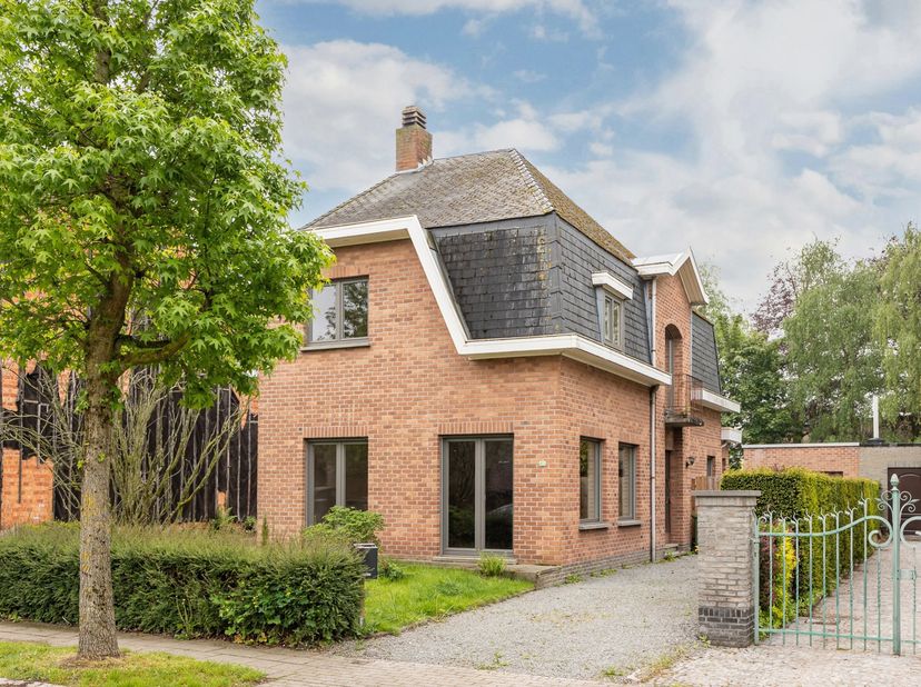 Maison à vendre
                    à 9220 Hamme