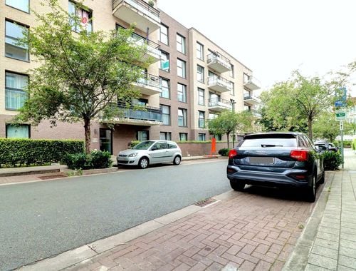                                         Flat te huur in Oudergem, € 895
