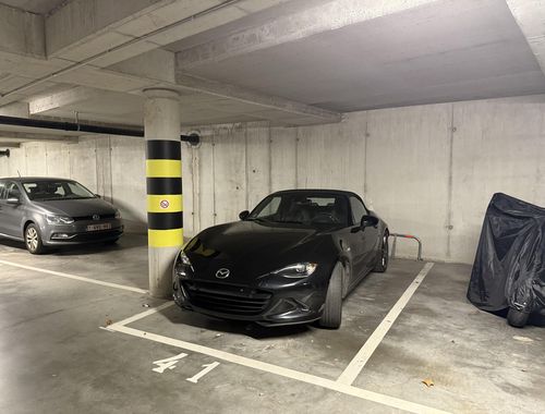                                         Place de stationnement à vendre à Waregem, € 13.500
