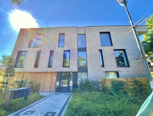                                         Appartement te huur in Sint-Lambrechts-Woluwe, € 1.420
