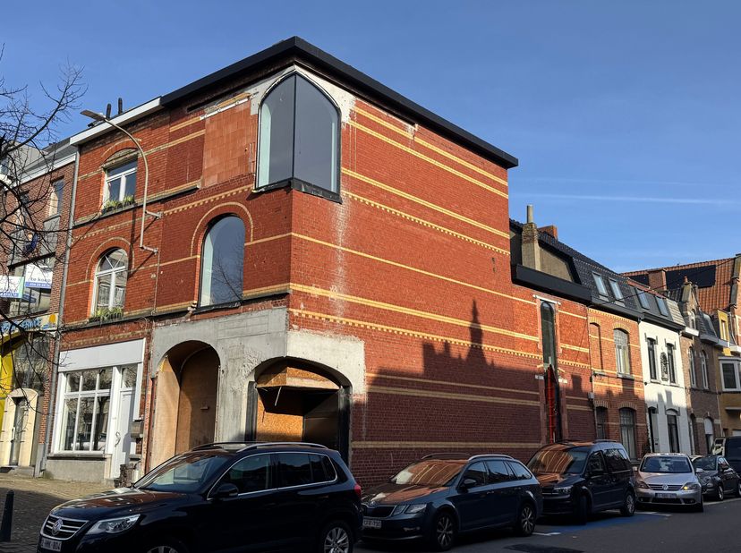 Bedrijfsvastgoed te koop in Sint-Amandsplein 8,
                    8500 Kortrijk