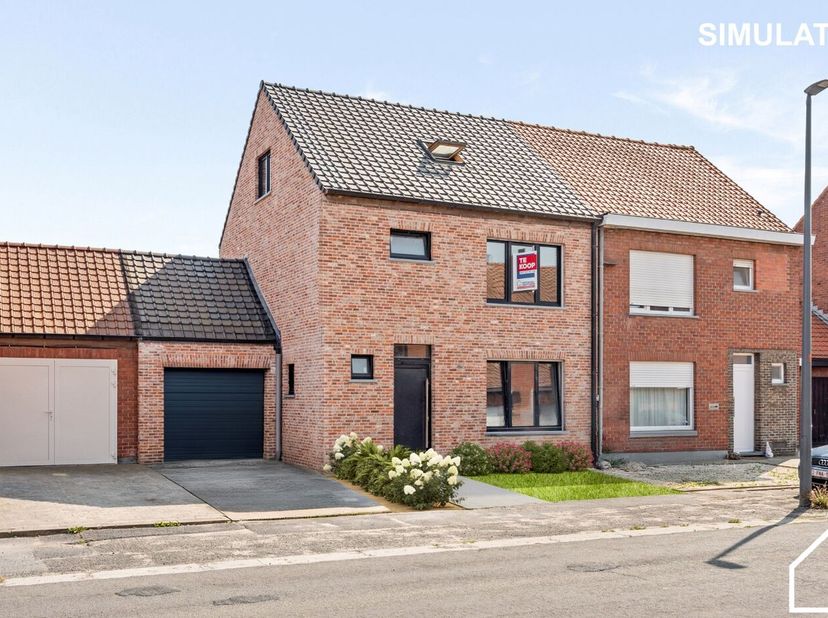 Deze woning heeft nog een beetje liefde nodig om er een pareltje van te maken.<br />
<br />
ONTDEK DE VASTGOEDVIDEO VIA DEZE LINK; https://youtube.com