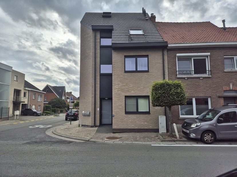 NL. Telefonisch worden geen bezoekmomenten geregeld. Wenst u een bezoek? Gelieve dan het invulveld van deze website te vervolledigen met uw naam, uw t