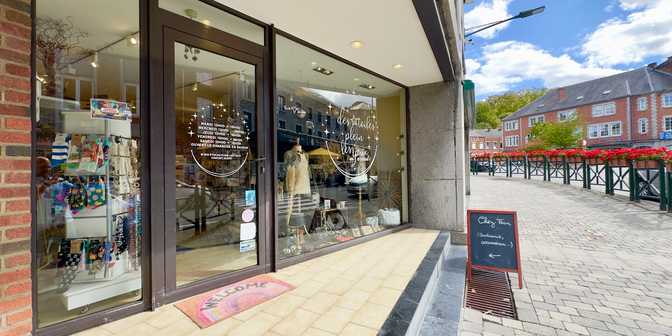 Bedrijfsvastgoed te koop in Avenue de Forest 1, 5580 Rochefort