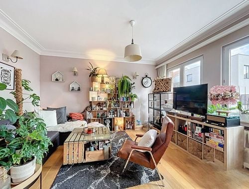                                         Appartement te huur in Ukkel, € 1.200
