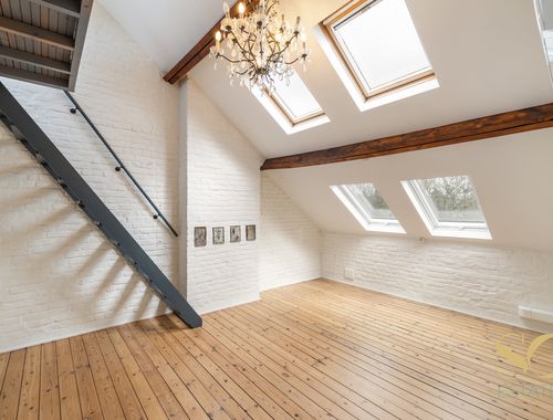                                         Duplex te koop in Ukkel, € 225.000
