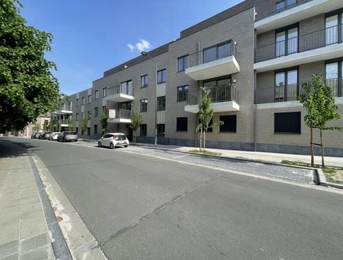                                         Appartement te huur in Soignies, € 650
