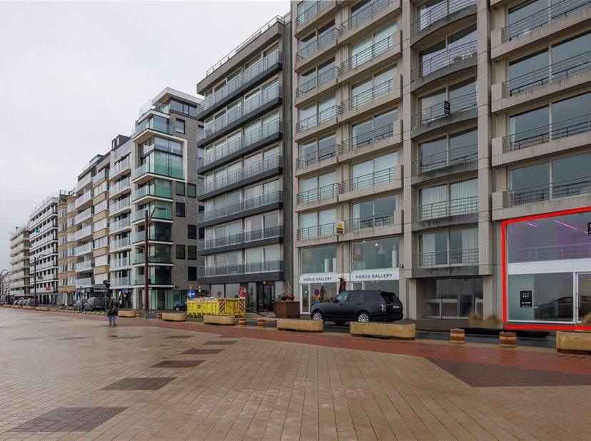 Aantrekkelijk handelspand – Residentie Majestic I – Zeedijk 697, 8300 Knokke. <br />
<br />
Op een absolute A-ligging op de Zeedijk in Knokke-Heist, t
