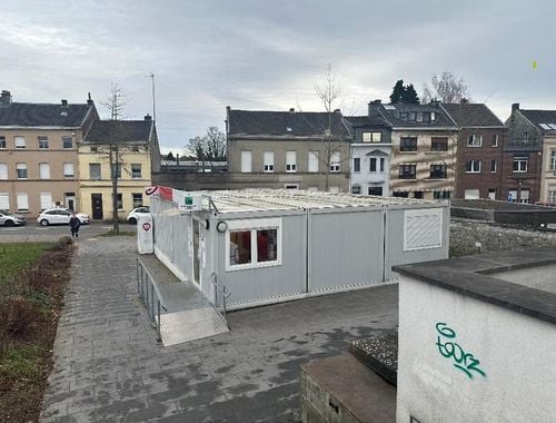                                         Burelencomplex te koop in Eupen, € 55.000
