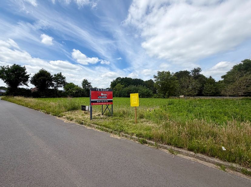 Terrain à vendre
                    à 2440 Geel