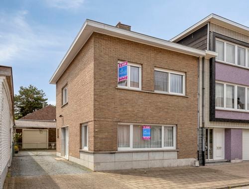                                         Woning te koop in Erembodegem, € 389.000
