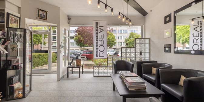 Bedrijfsvastgoed te koop in Lodewijk Van Berckenlaan 181, 2100 Deurne