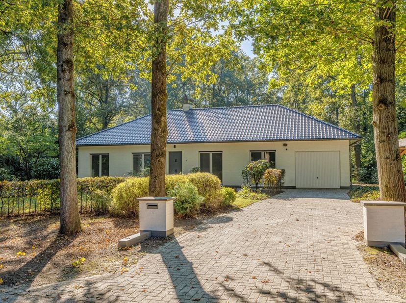 Huis te koop in Essendreef 4,
                    2980 Zoersel