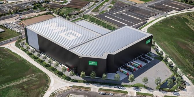 Bien professionnel à louer à Beversesteenweg, 8800 Roeselare