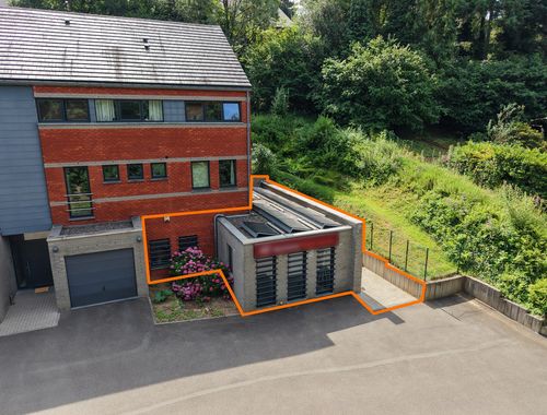                                         Handelszaak te huur in Embourg, € 1.200
