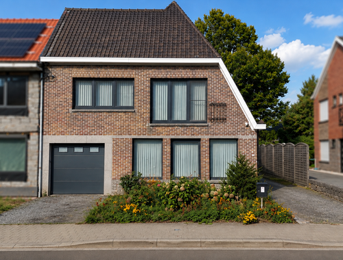                                         Woning te koop in Zwevegem, € 345.000

