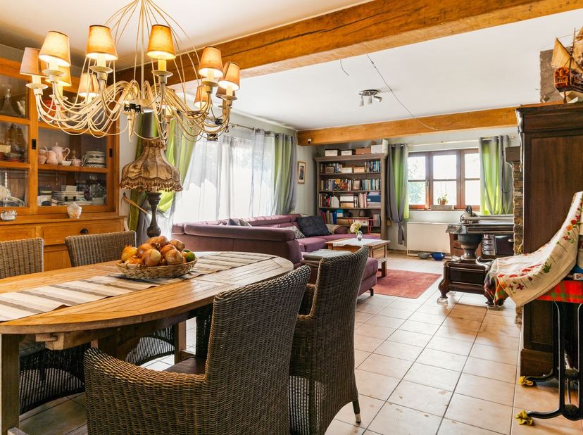 Cette charmante maison, très bien située à 7 km de Zeebrugge et à 13 km de Bruges, bénéficie d'un emplacement de choix et a beaucoup à offrir. <br />
