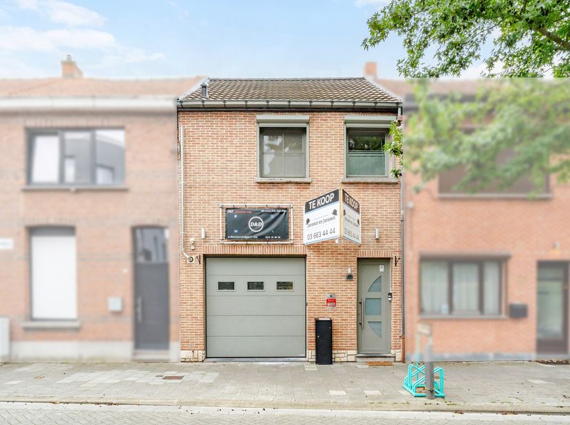Maison à vendre à ,
                    2660 Hoboken