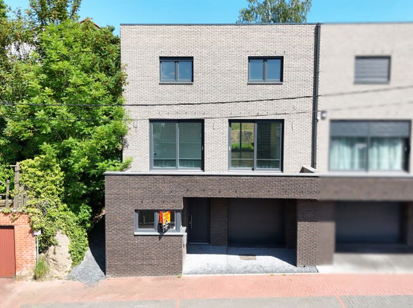Huis te koop
                    in 4040 Herstal