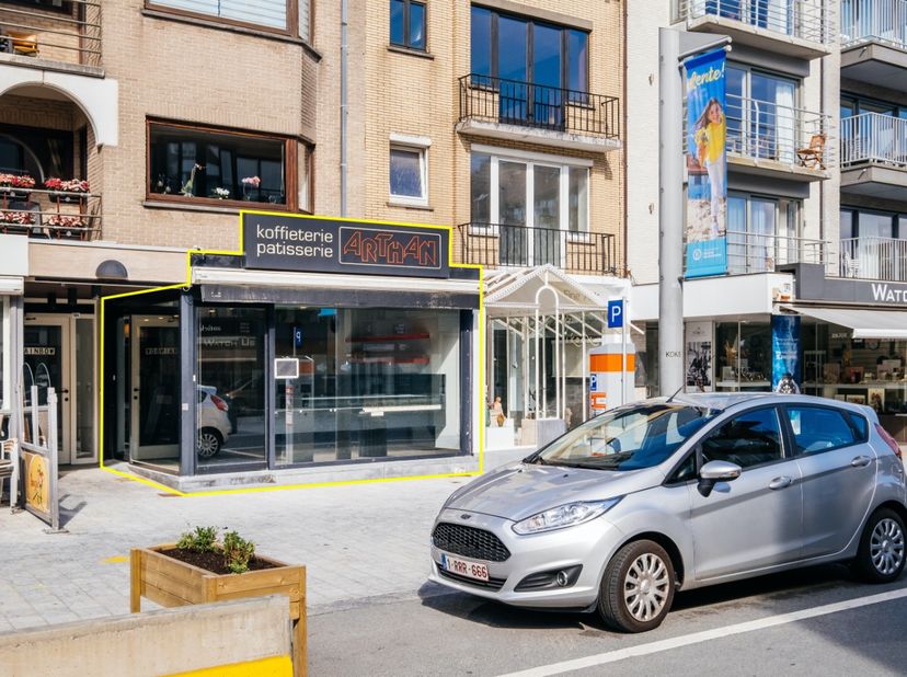 Bedrijfsvastgoed te koop in Zeelaan 182 bus GV01,
                    8670 Koksijde