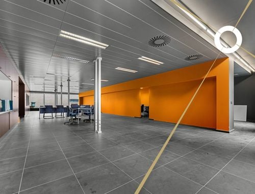                                         Bureaux à louer à Ieper, € 1.950
