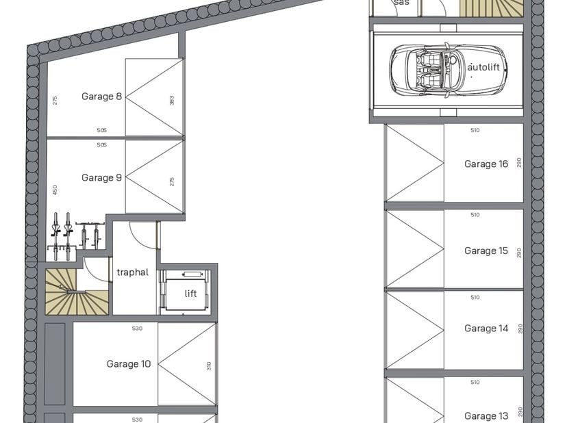Garage te koop in Koninginnelaan 93,
                    8430 Middelkerke