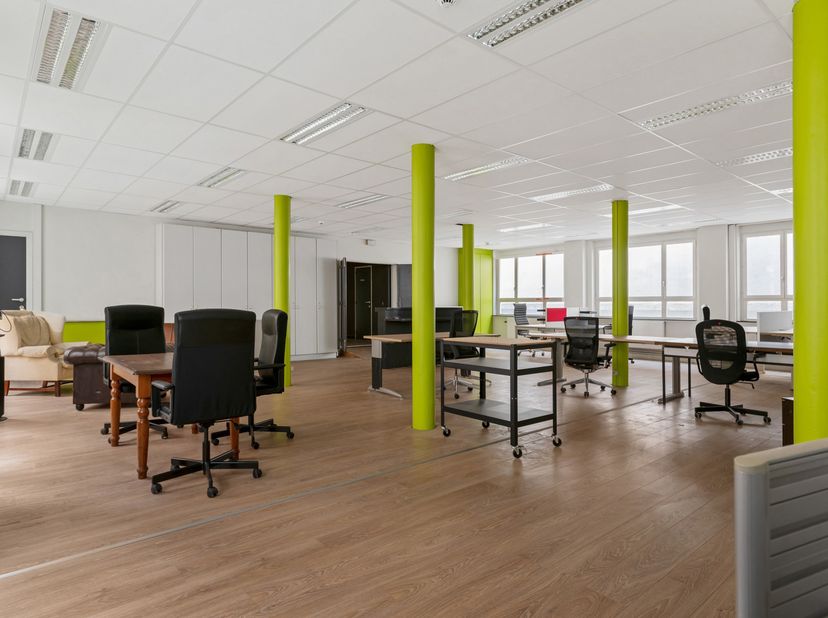 Bien professionnel à vendre
                    à 2000 Antwerpen
