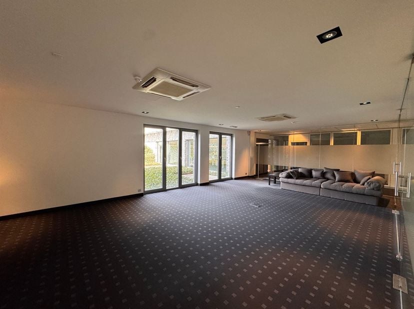 Bedrijfsvastgoed te huur in Rue Victor Libert 60,
                    6900 Marche-en-Famenne