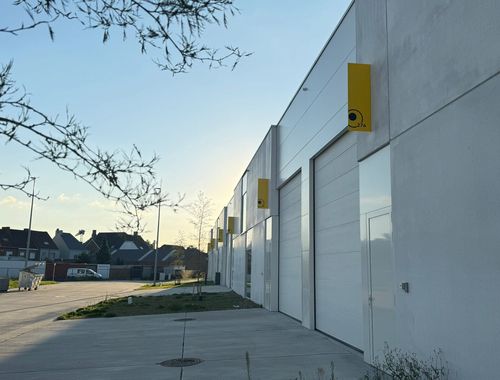                                         Entrepôt à vendre à Harelbeke, € 545.100
