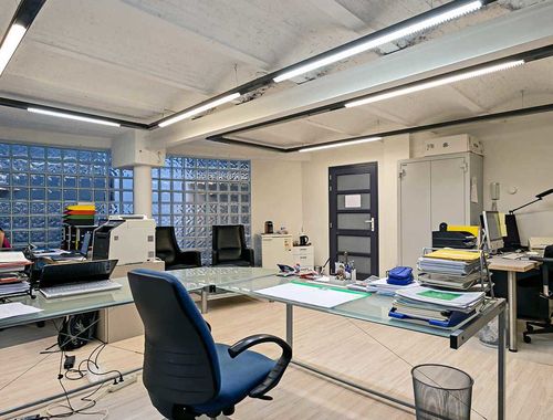                                         Kantoor te huur in Antwerpen, € 500
