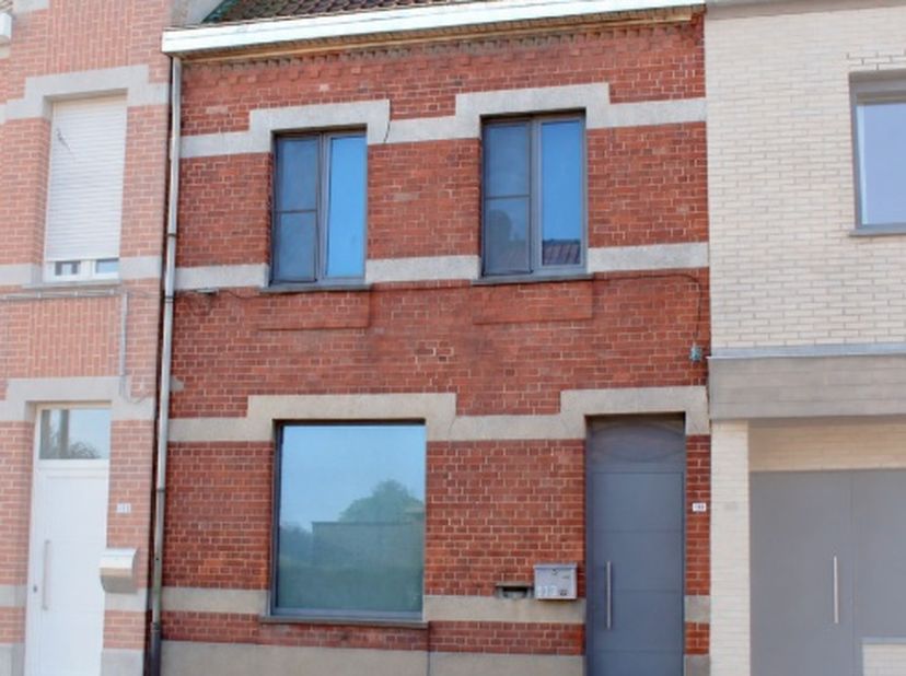 Huis te koop in Veurnseweg 113,
                    8900 Brielen