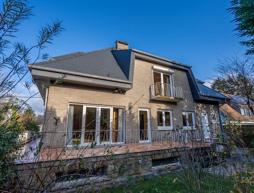                                         Villa à vendre à Waterloo, € 650.000
