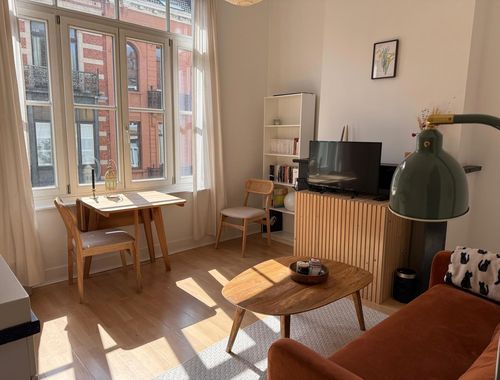                                         Appartement te huur in Sint-Gillis, € 815
