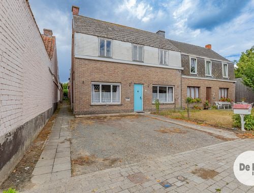                                         Woning te koop in Moortsele, € 247.000
