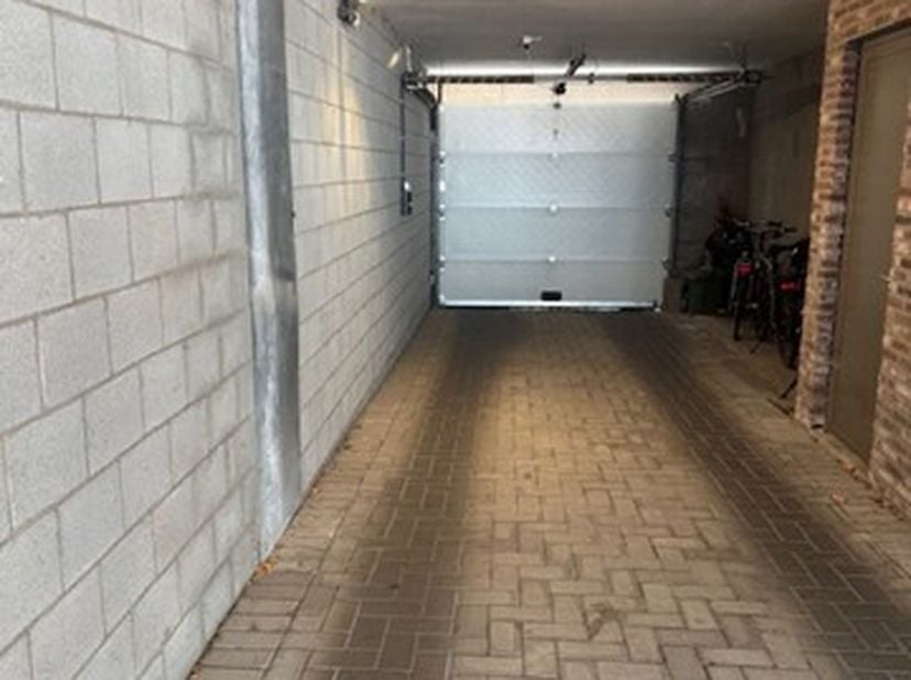 Garage à louer
                    à 3300 Tienen