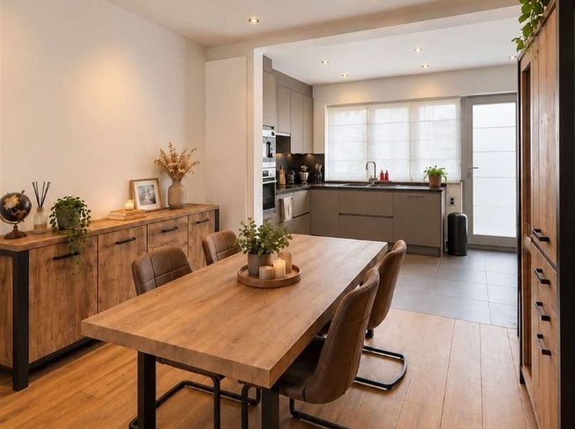 Maison à vendre à Heistraat 267,
                    9100 Sint-Niklaas