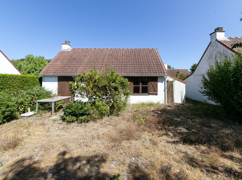 Huis te koop in Duinhoekstraat 129 bus 271,
                    8660 Adinkerke