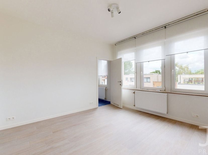Appartement te huur in Avenue Gustave Demey 86,
                    1160 Oudergem